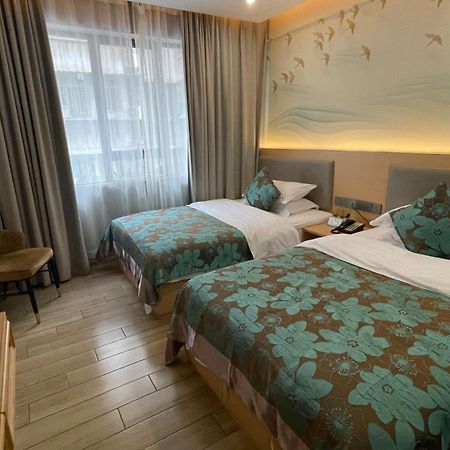 Hongxiang Hotel Kanton Zewnętrze zdjęcie